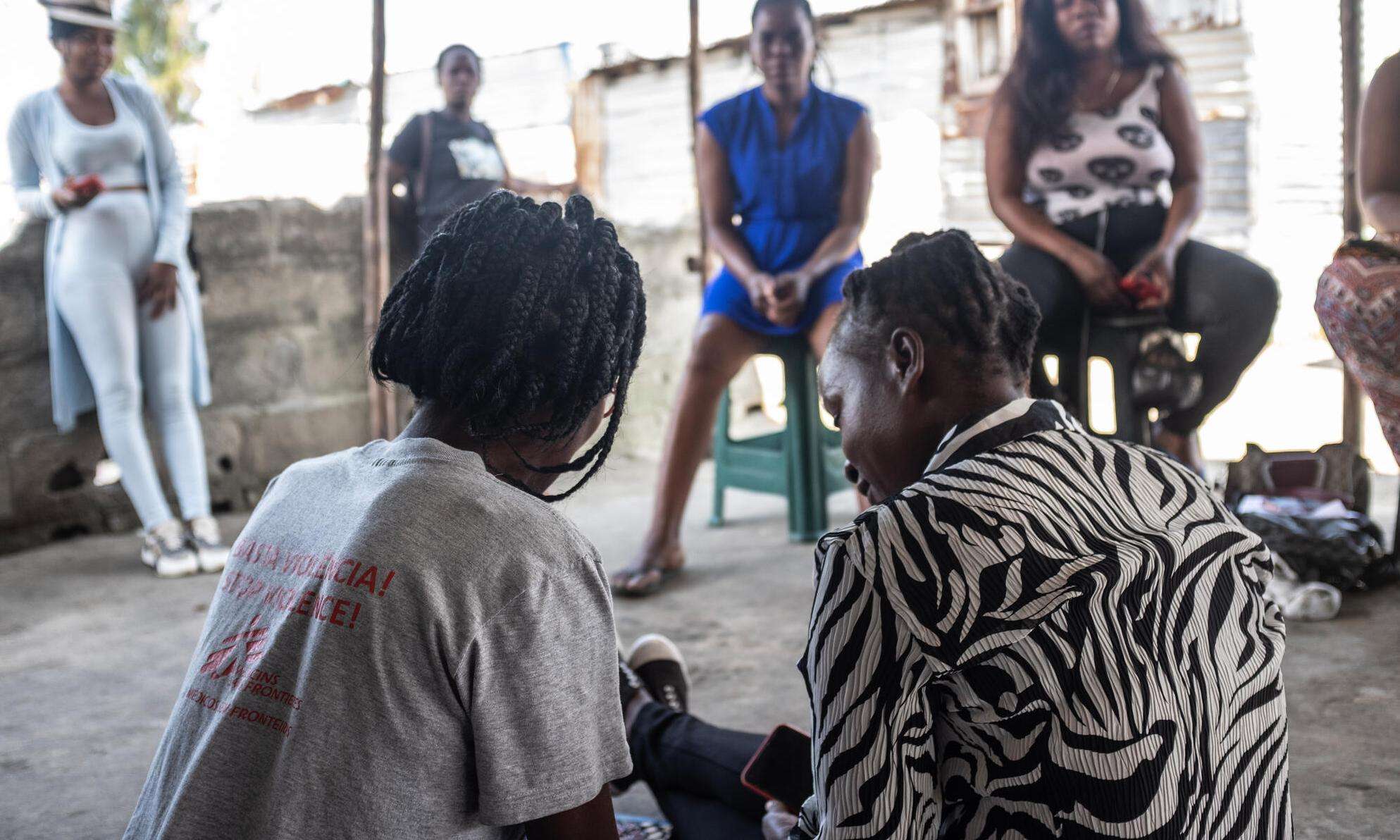 A peer support session for people who have had abortions in Beira, Mozambique.