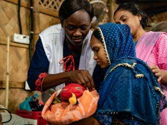 Christine Akoth is a Kenyan midwife, and she leads the maternity services in MSF primary health centres in Jamtoli and Hakimpara, Cox’s Bazar, Bangladesh.